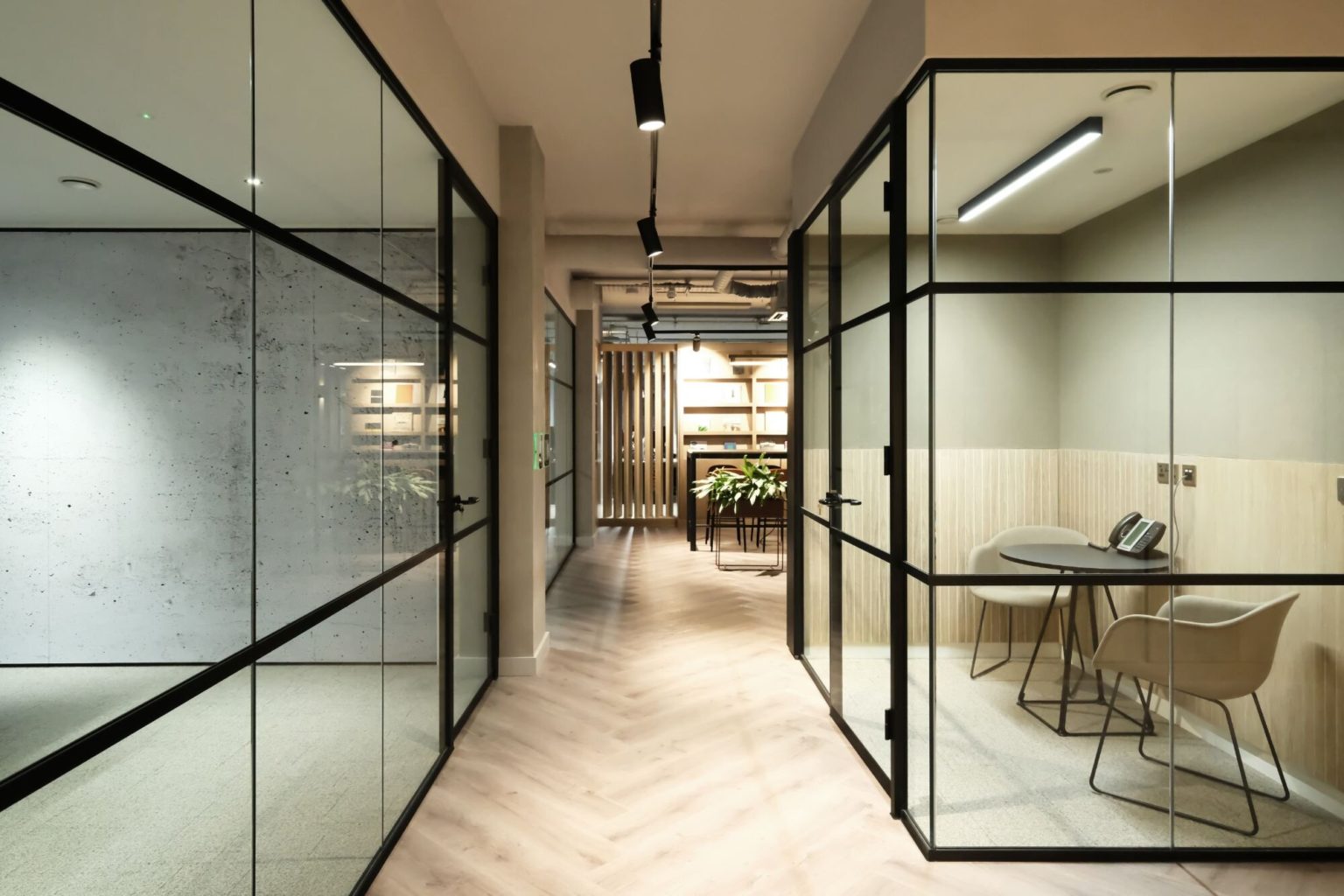 Revive Your Office with a Lighting Designer 5 Reasons